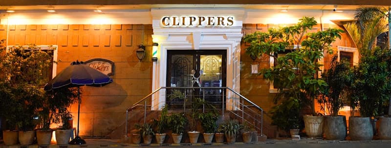 Clippers Salon Stadium Branch Karachi photo
