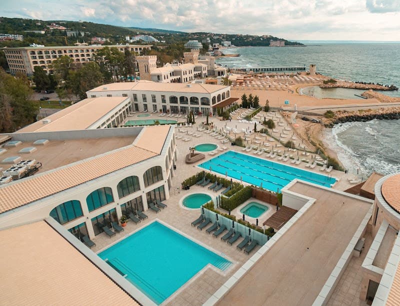 Club Bodika Saints Constantine and Helena photo