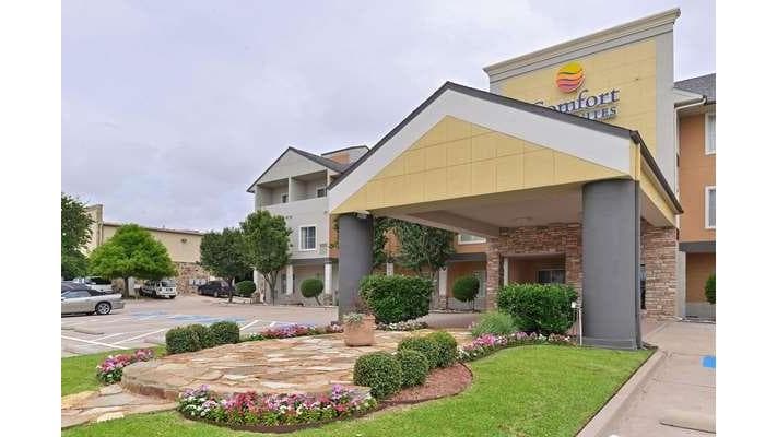 Comfort Inn & Suites Frisco - Plano Dallas photo