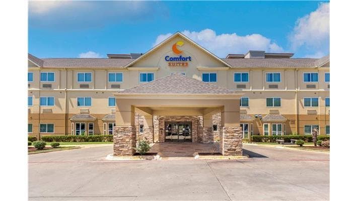 Comfort Suites North Dallas photo