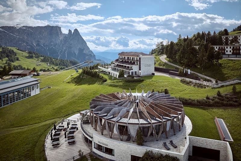 COMO Alpina Dolomites photo