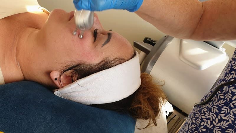 COOL Shaping Clinic Rugeley photo