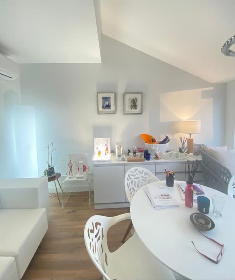 Cos Jove | Institut d'Estètica Terrassa photo