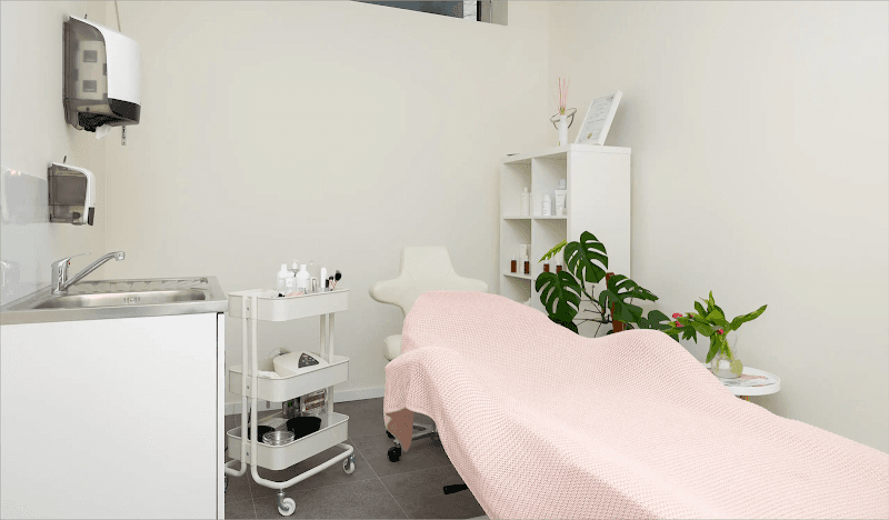 COSMETIQ Bratislava photo