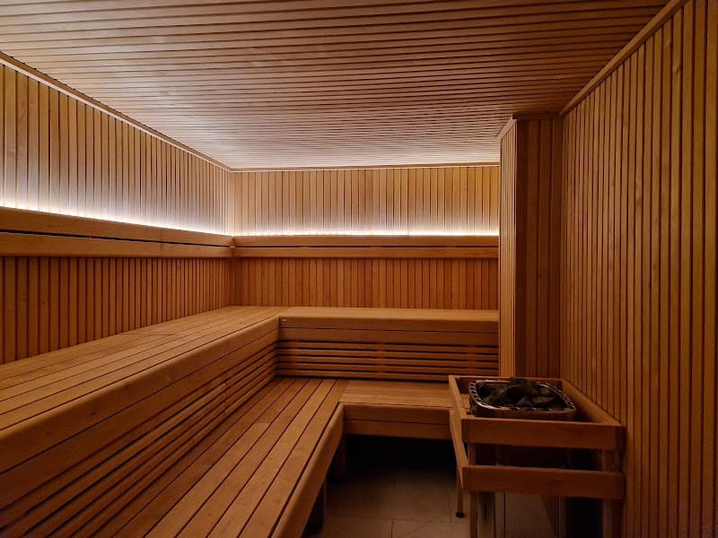 Cosmos Club Bologna photo