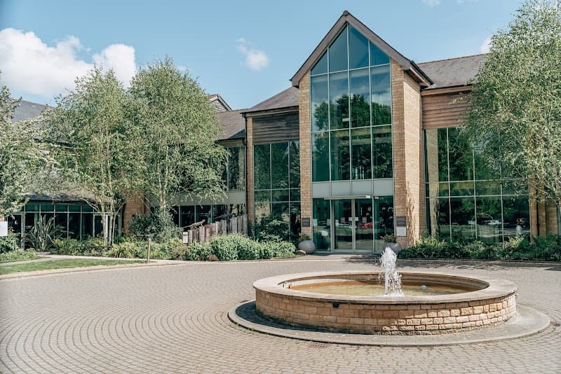 Cotswolds Four Pillars Hotel & Spa Swindon photo