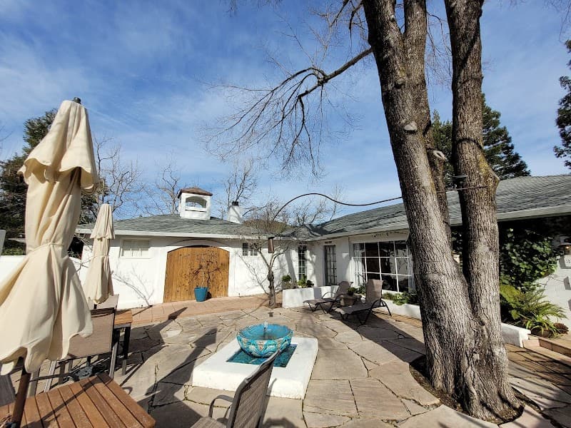 Cottage Inn & Spa Sonoma photo