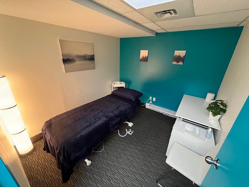 Courtney Berthelot, RMT & Manual Osteopath Moncton photo