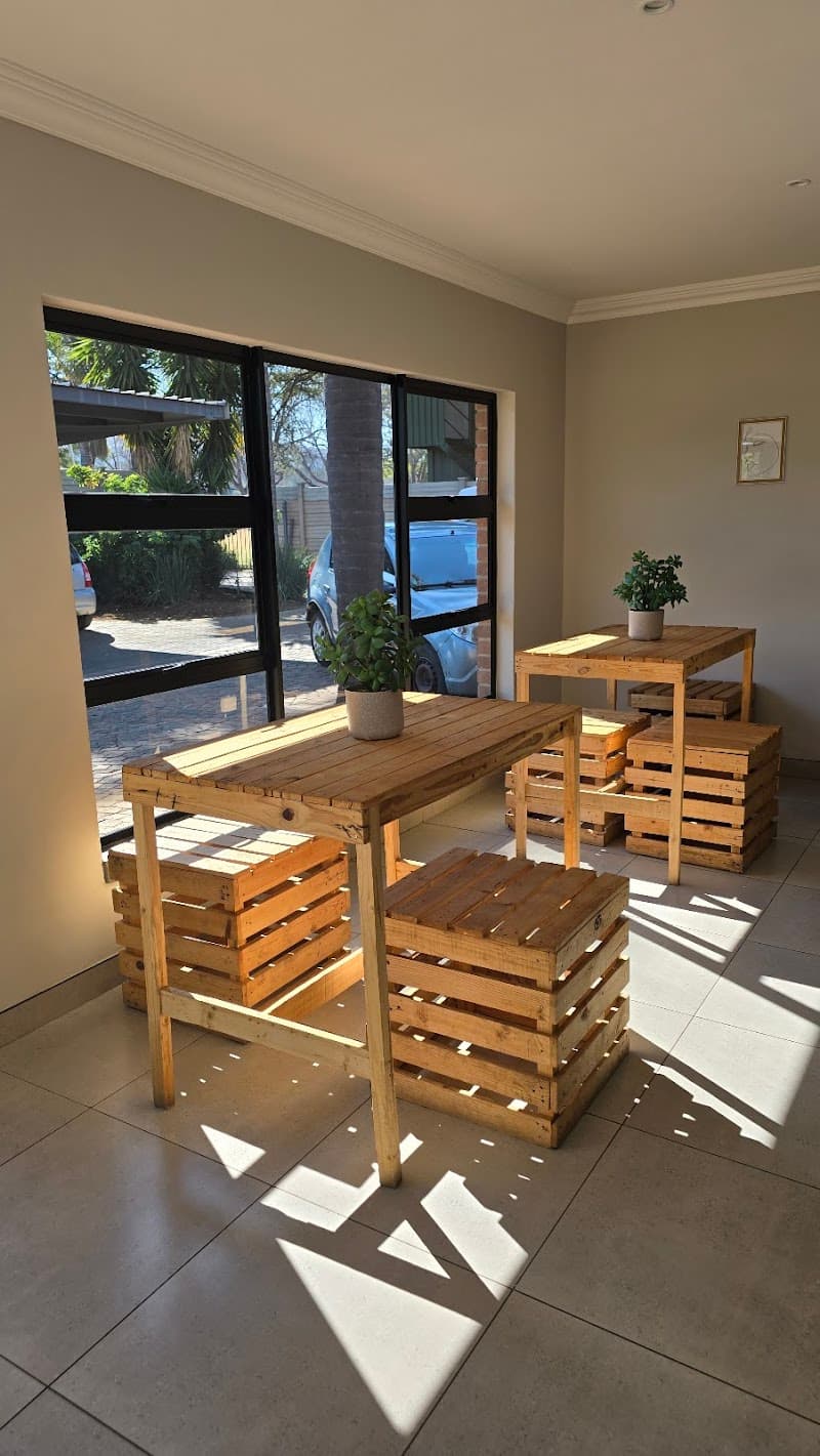 Crowned Salon & Spa Tshwane photo