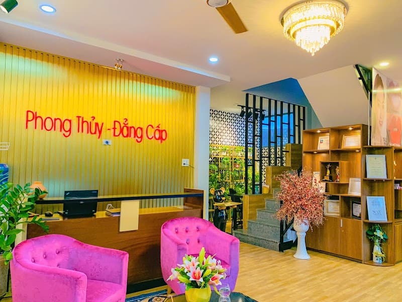 Cúc Nguyễn PMU Đắk Lắk- Quán Quân Phun Môi Việt Nam Tuy Hòa photo