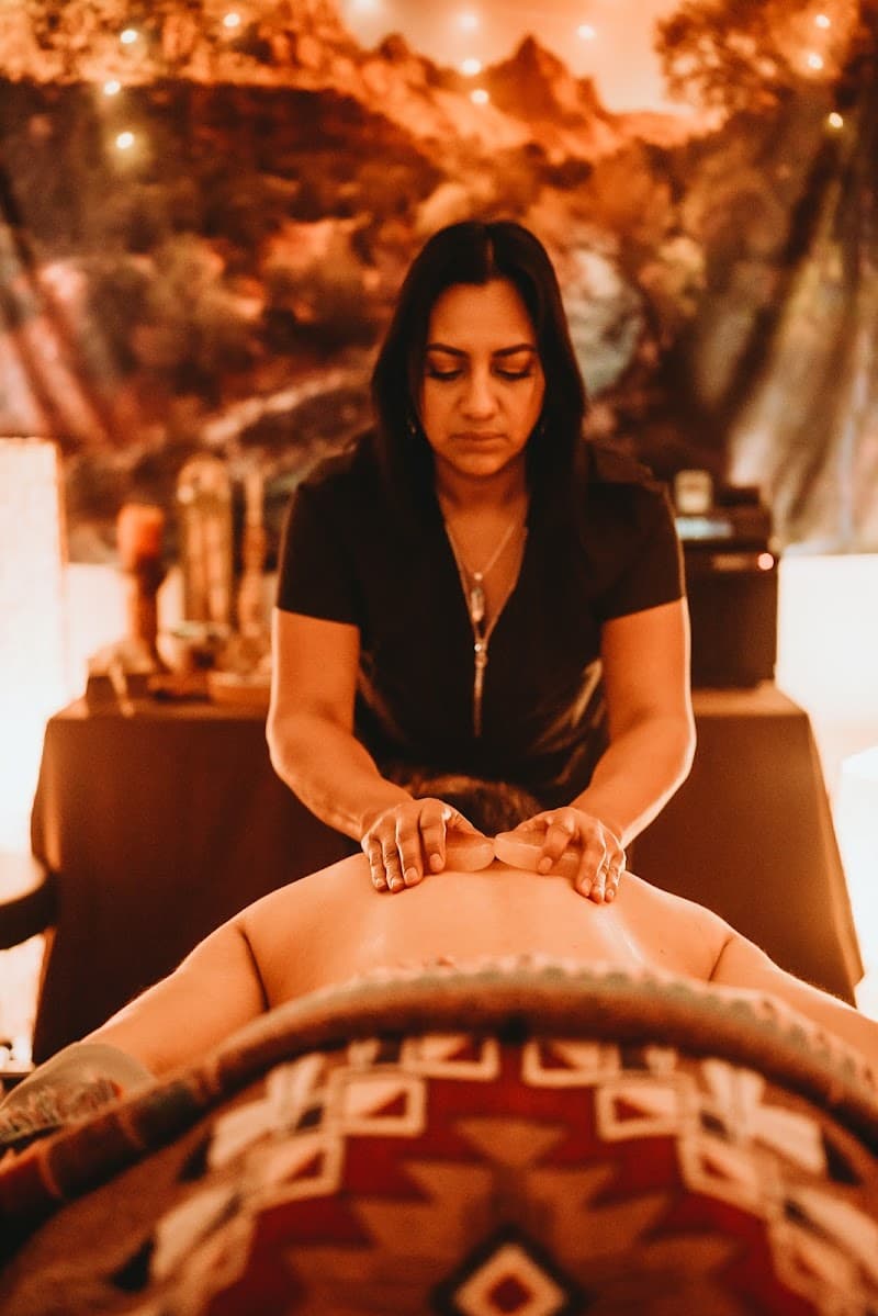 Cúrate - Somatic Bodywork + Massage Studio Vega Baja photo