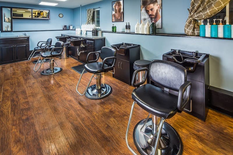 Cut Off Salon & Day Spa Conway photo