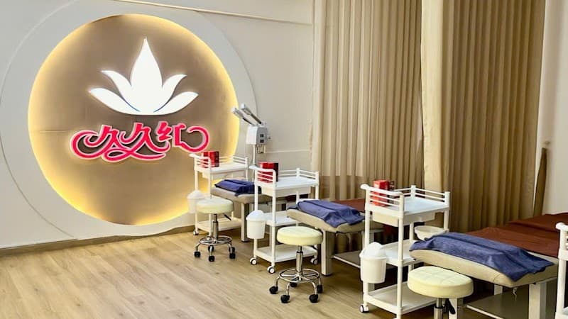 Cửu Cửu Hồng Spa | Massage Foot Thủ Dầu Một | Đào Tạo Kỹ Thuật Viên Massage Thủ Dầu Một photo