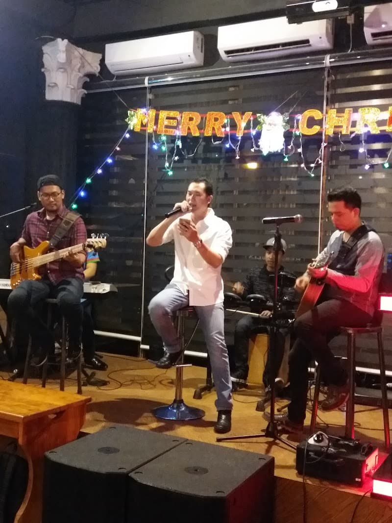 D'Castle Men's Health Spa Palembang photo