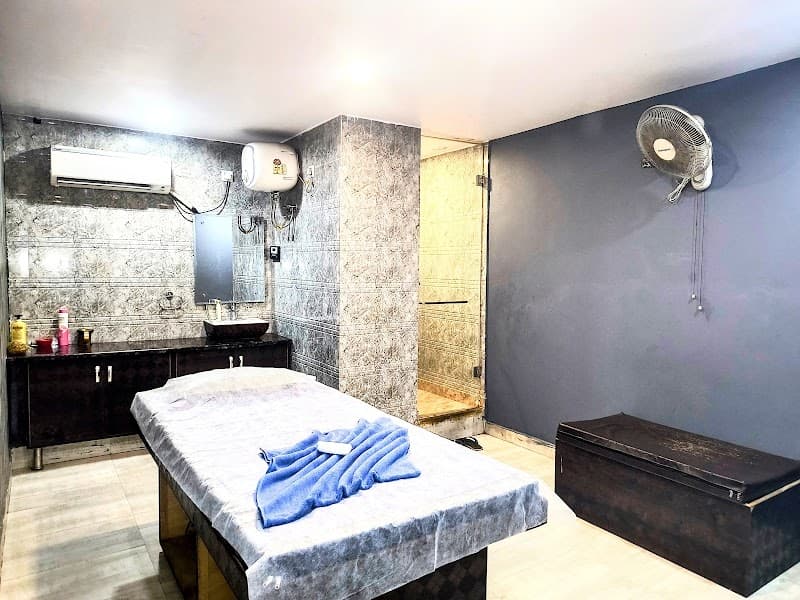 D Vedantaa Spa Delhi photo