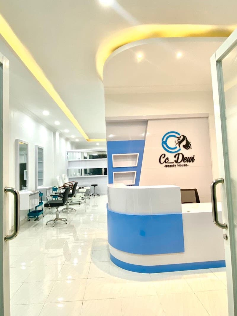 D'Vinz Salon_Bridal_Spa Kendari photo