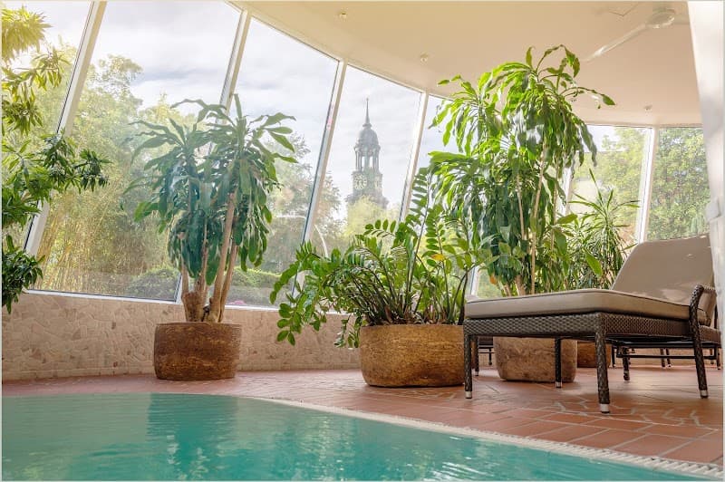 David Lloyd Meridian Hamburg Am Michel photo