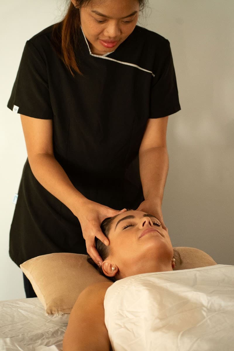 Deb T Massage Therapist Torquay photo