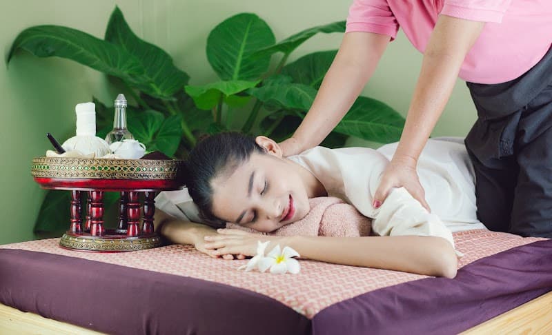 Deewalee Health Massage Bangkok photo