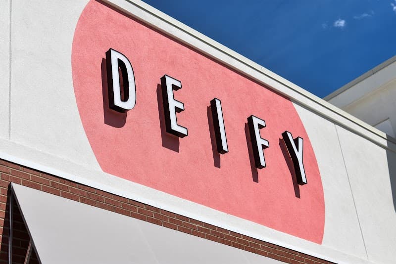 Deify Laser + Beauty Lounge New York photo
