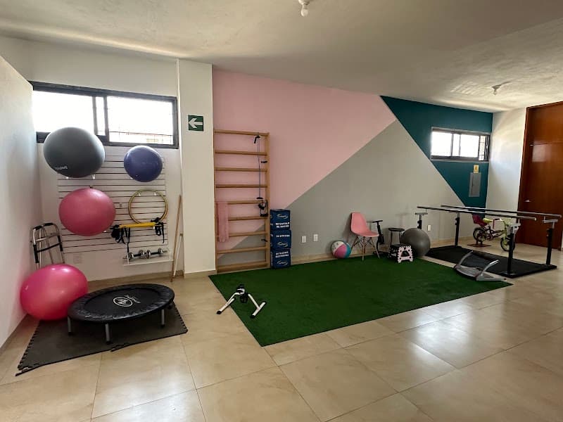 Denisse Briseño Wellness & Beauty Room Corregidora photo