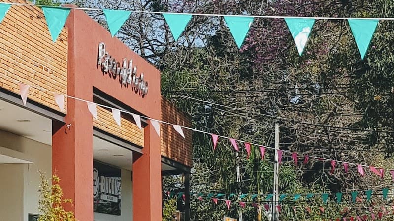 Depelle Paseo del Totto Lambaré photo