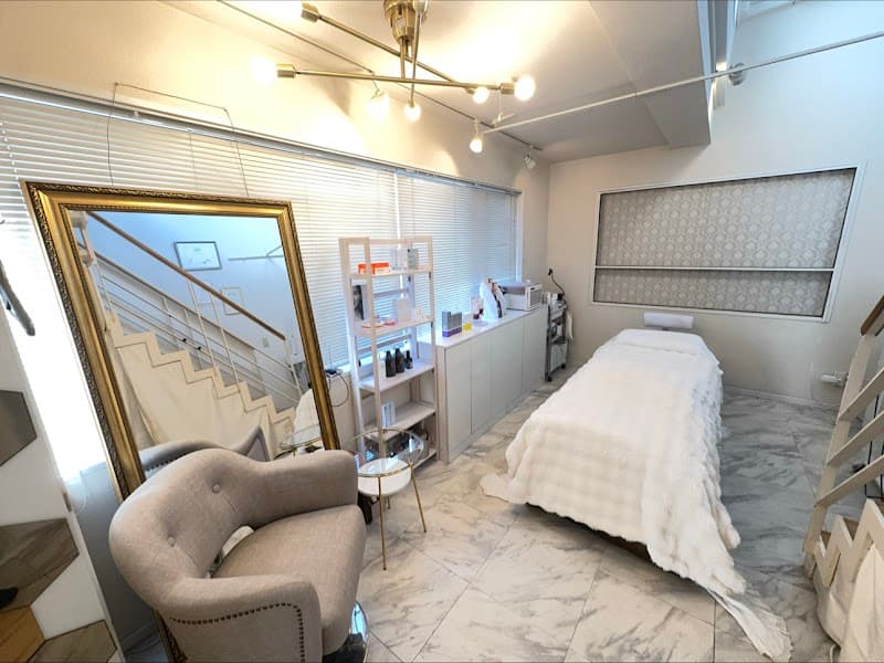Detox Esthetic Salon Emilie Beaute Minato Ward photo