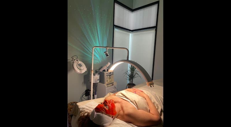 Diamond Glow Skincare and Spa Huntington Beach photo