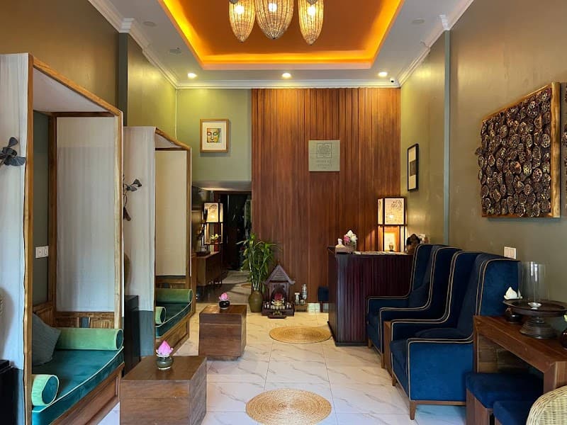 Din Din massage &SPA Ta Khmao City photo