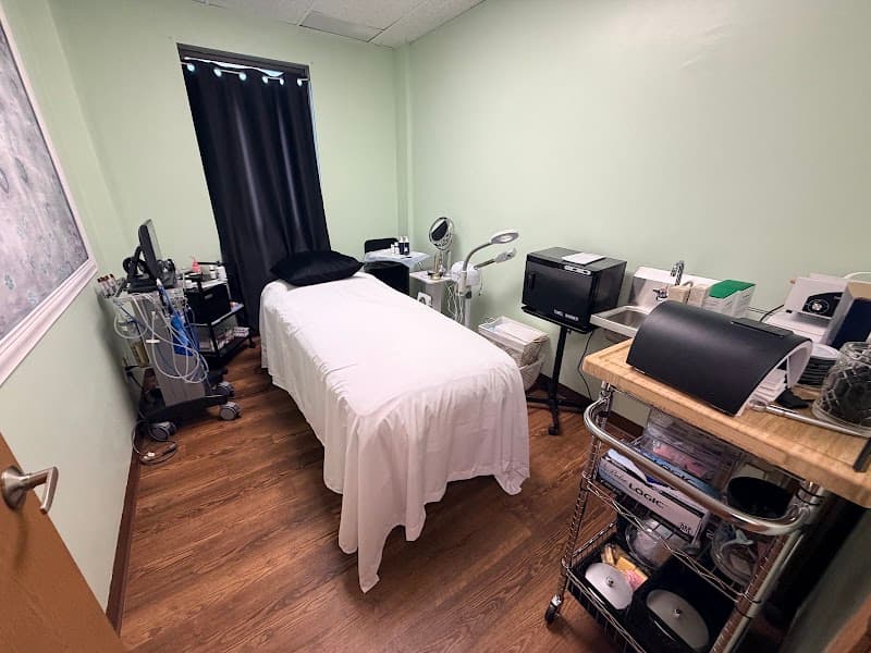 Divine Longevity and Wellness Chesterfield photo