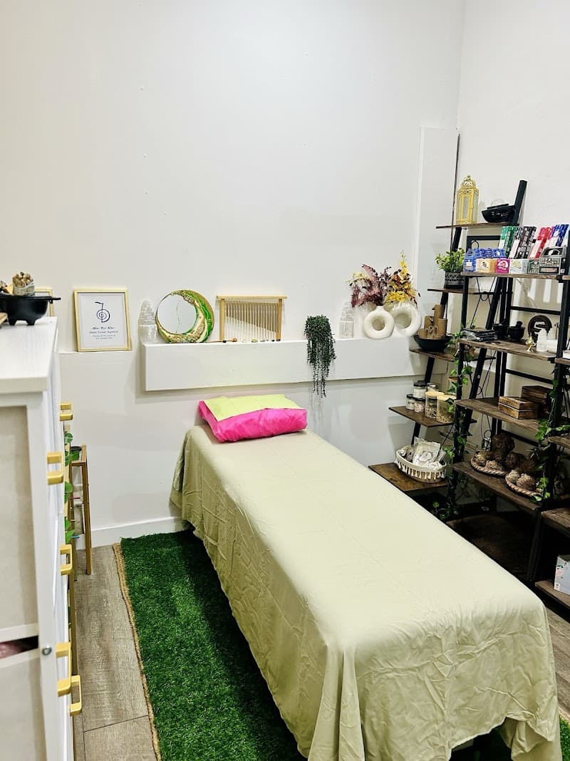 Diving Deeper with Yasmin New York photo