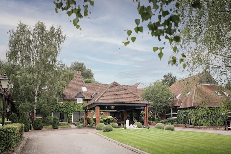 Donnington & Co. Hotel, Spa & Golf Berkshire photo