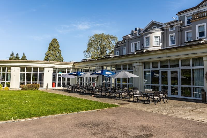DoubleTree by Hilton Cheltenham-Cotswolds photo