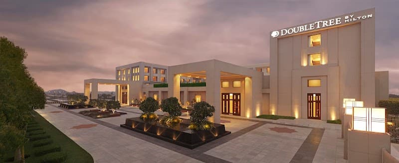 DoubleTree by Hilton Hotel Agra photo