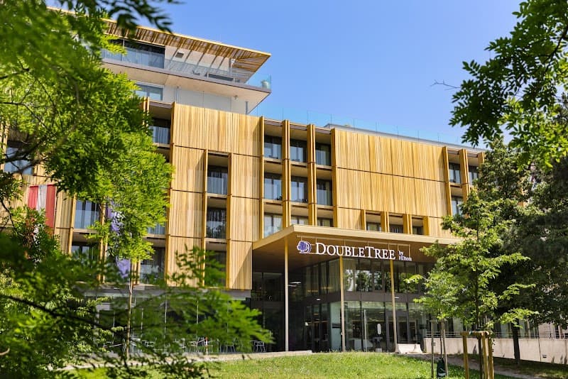 DoubleTree by Hilton Vienna Schonbrunn photo