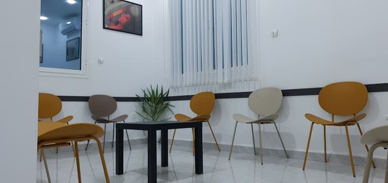 Dr Bengana dermatologue Médecine esthétique & Laser El Kharroub photo