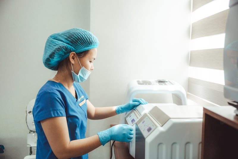 Dr. Loc Dang Chuyên gia cắt mí đẹp Buôn Ma Thuột photo