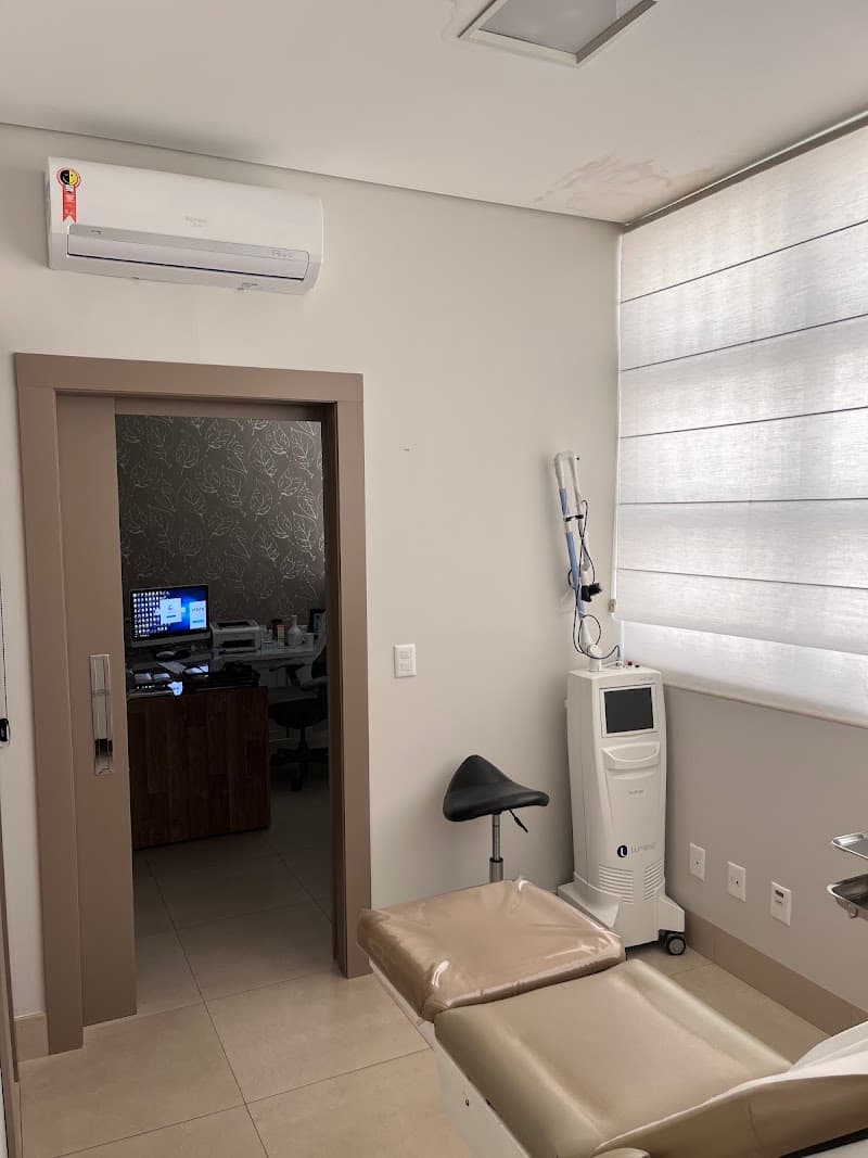 Dra Nélida Leal FisioDermato Cuiabá photo