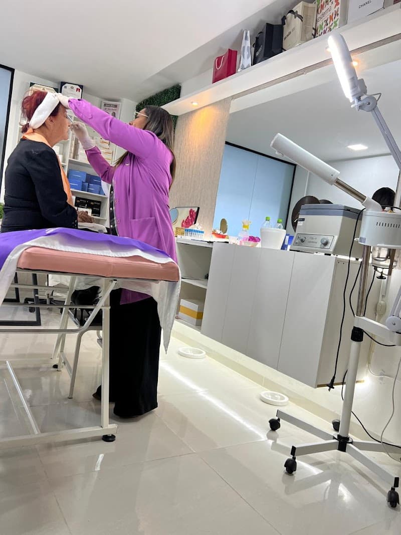 Dra. Vania Escalante - By Ecliptica - Centro Médico & Spa Santa Cruz de la Sierra photo