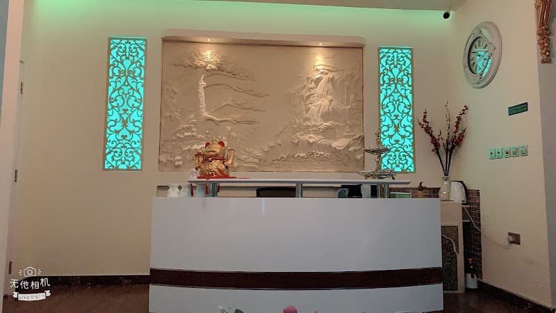 Dubai Al nahada massage centres photo