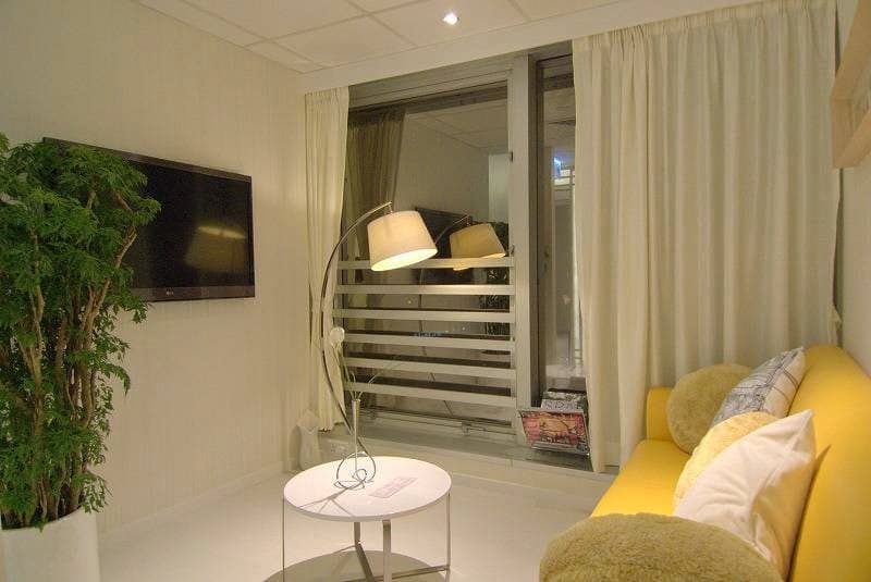 E/s Skin Labo and Saloon Hong Kong photo