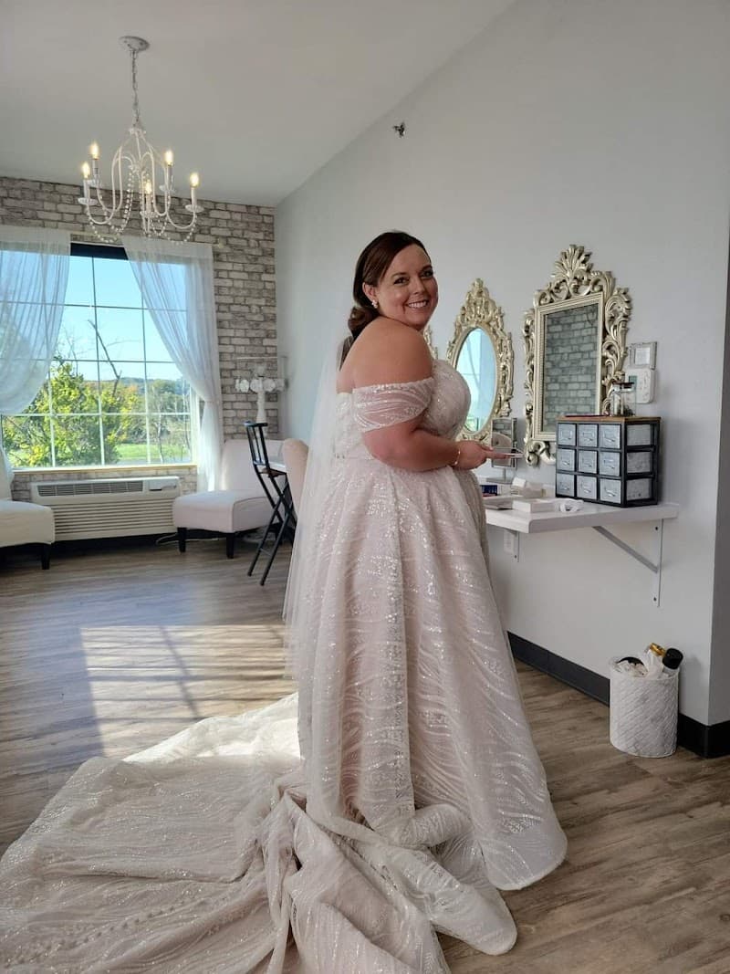 E Spa & TLYN Makeup Studio's Zen Den La Crosse photo