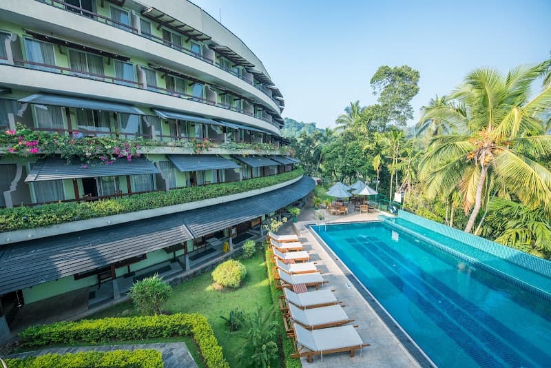 Earl's Regent Hotel Kandy photo