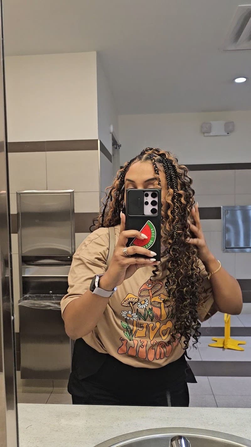 Eboni Locz Extensions New York photo