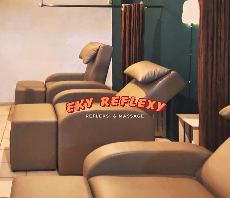 Eky Reflexy Jakarta photo