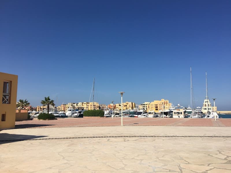 El Gouna-Massage Spa Thai left beside Mirage Bay Resort photo