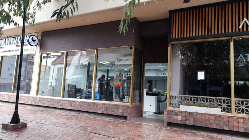 El Salon Peluqueria Bogotá photo