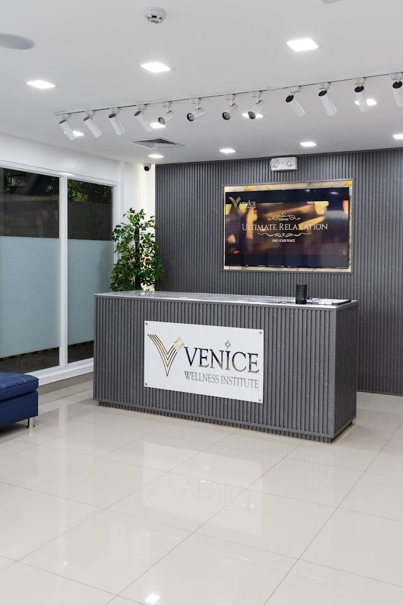 El Vine Beauty Embassy Lipa City photo