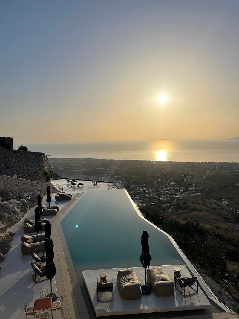 Elessa Hotel Thira photo