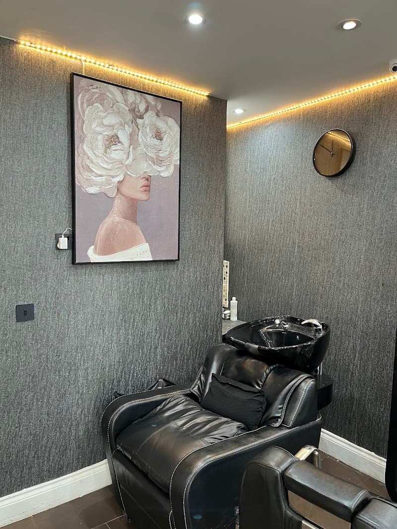 Elle Spa Pinner photo